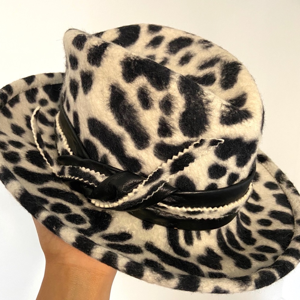 MARZI - Made in Italy - animal print hat